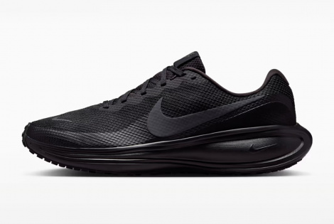 Кросівки Nike Revolution 8 HJ9198-002