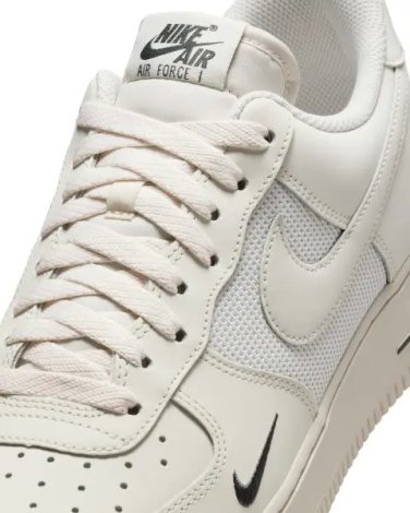 Кросівки Nike AIR FORCE 1 '07 LV8 кремові IM6002-030