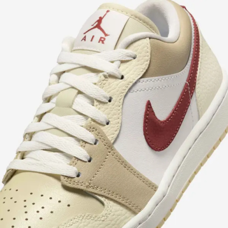Кросівки жіночі Nike AIR JORDAN 1 LOW бежево-біло-бордові HV6530-100