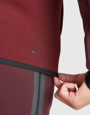 Толстовка підліткова Nike SPORTSWEAR TECH FLEECE бордова HV5867-653