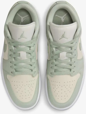 Кросівки жіночі Nike AIR JORDAN 1 LOW SE м'ятно-бежеві HF4078-100