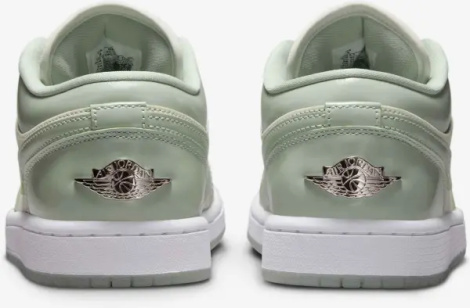 Кросівки жіночі Nike AIR JORDAN 1 LOW SE м'ятно-бежеві HF4078-100