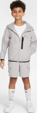 Куртка подростковая Nike SPORTSWEAR CITY UTILITY светло-серая FZ4905-009
