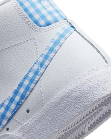 Кеды женские Nike BLAZER MID '77 бело-голубые FD9163-100