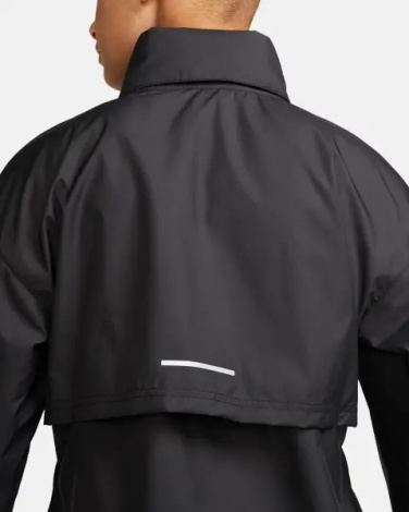 Вітровка для бігу жіноча Nike FAST REPEL чорна FB7451-010