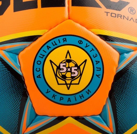 Футзальный мяч Select Futsal Tornado (FIFA Quality PRO) 2018 оранжевый 105000-015