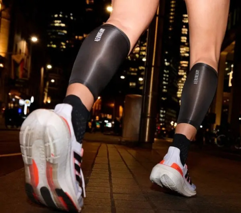 Рукава компресійні для литок Adidas CLIMACOOL COMPRESSION CALF SLEEVE чорні L/XL ADSL-13014BK