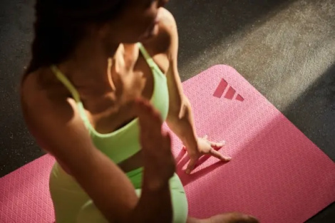 Коврик для йоги Adidas YOGA MAT розовый ADYG-10002PF