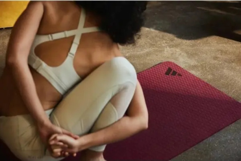 Коврик для йоги Adidas YOGA MAT бордовый ADYG-10003CB