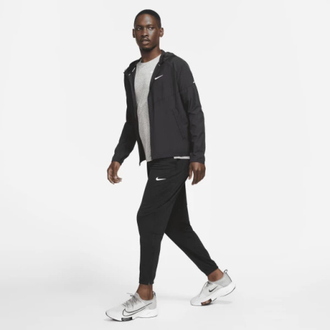 Вітровка Nike M NK RPL MILER JKT чорна DD4746-010