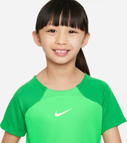 Комплект футбольної форми дитячий Nike DRI-FIT ACADEMY PRO зелено-чорний DH9484-329