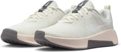 Кросівки для тренувань жіночі Nike MC TRAINER 3 кремово-сірі FQ1830-120