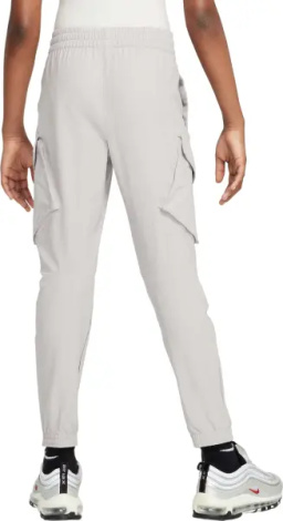 Спортивні штани підліткові Nike SPORTSWEAR CITY UTILITY CARGO світло-сірі FZ4904-009