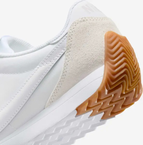 Кроссовки женские Nike PACIFIC бело-бежевые HM4771-103
