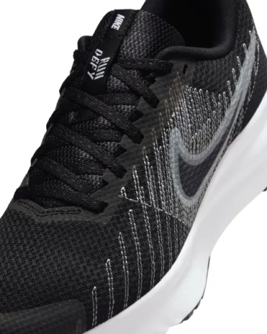 Кросівки бігові жіночі Nike RUN DEFY чорно-білі HM9593-002