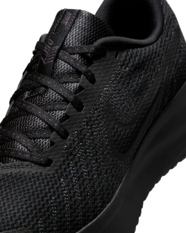 Кросівки бігові Nike RUN DEFY чорні HM9594-002