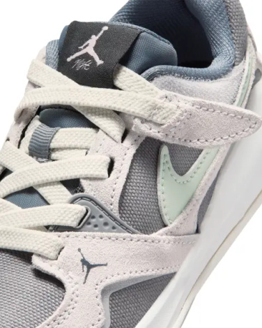 Кросівки дитячі Nike JORDAN CMFT ERA (PS) сіро-м'ятні HQ0507-003