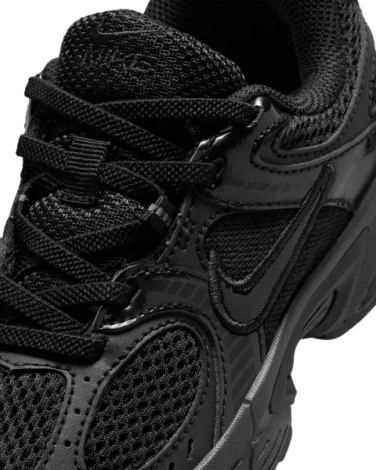 Кроссовки детские Nike V5 RNR (PS) черные HQ6412-002