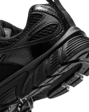 Кроссовки детские Nike V5 RNR (PS) черные HQ6412-002
