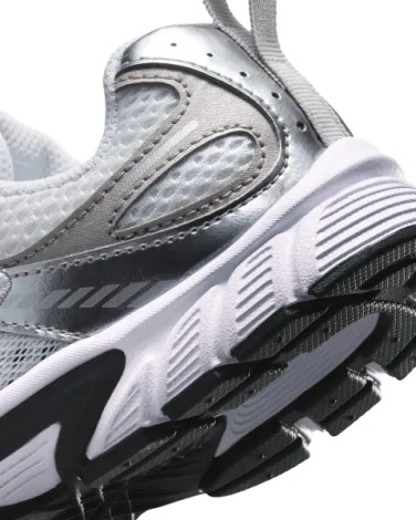 Кросівки дитячі Nike V5 RNR (PS) срібно-сірі HQ6412-100