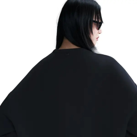 Світшот жіночий Nike 24.7 IMPOSSIBLYSOFT DRI-FIT OVERSIZED чорний HQ8193-010