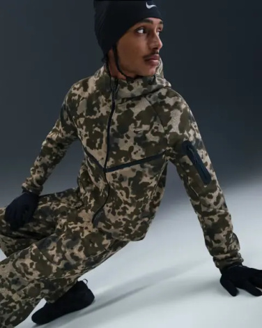 Спортивний костюм Nike TECH FLEECE CAMO хакі камуфляж HV0955-276__II1324-276