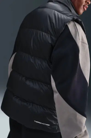 Жилетка Nike WINDRUNNER STATEMENT чорна HV1480-010