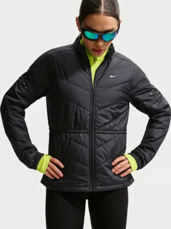 Куртка для бега женская Nike SWIFT THERMA-FIT черная HV2744-010