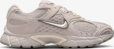 Кросівки жіночі Nike V5 RNR світло-коричневі II6294-201