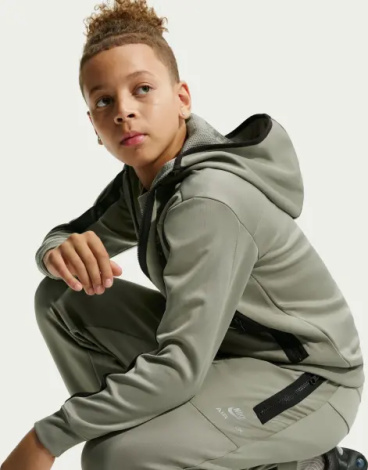 Спортивний костюм підлітковий Nike SPORTSWEAR AIR MAX хакі IO1154-320__IO1155-320