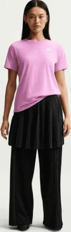 Футболка жіноча Nike SPORTSWEAR CLUB ESSENTIAL рожева DX7902-503