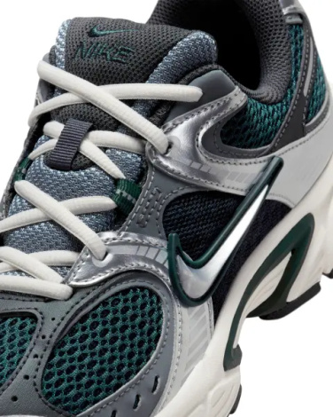 Кроссовки женские Nike V5 RNR темно-зелено-темно-серо-серебряные HQ7901-300