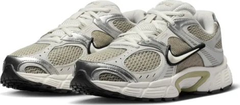 Кроссовки женские Nike V5 RNR оливково-серебряно-серые HQ7901-301