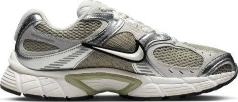 Кроссовки женские Nike V5 RNR оливково-серебряно-серые HQ7901-301