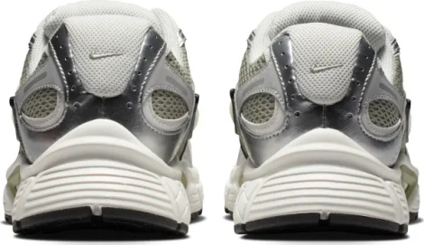 Кроссовки женские Nike V5 RNR оливково-серебряно-серые HQ7901-301