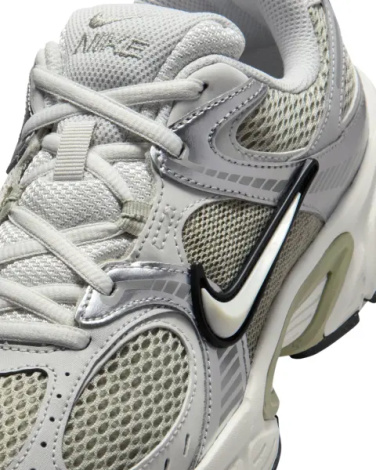 Кроссовки женские Nike V5 RNR оливково-серебряно-серые HQ7901-301