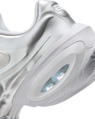 Кроссовки женские Nike AIR MAX MUSE серебряно-белые FV1920-100