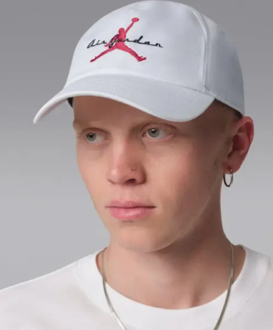 Кепка Nike JORDAN CLUB CAP UNSTRUCTURED ADJUSTABLE белая IF8483-100