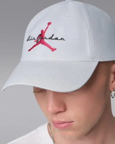 Кепка Nike JORDAN CLUB CAP UNSTRUCTURED ADJUSTABLE белая IF8483-100