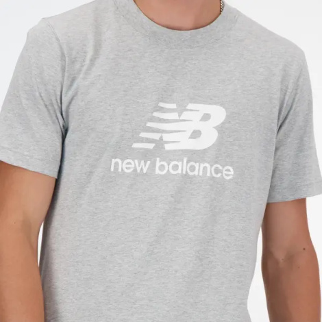 Футболка New Balance SPORT ESSENTIALS LOGO сіра MT41502AG