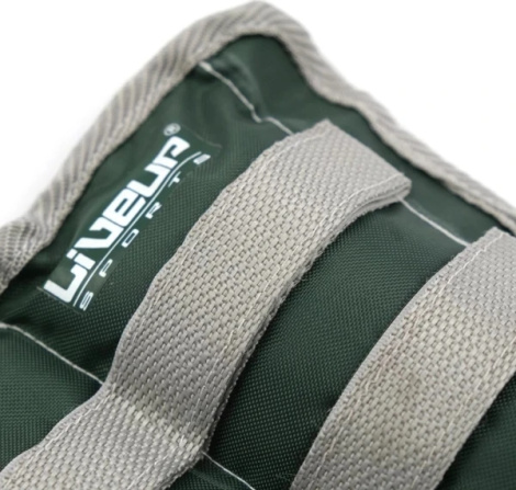 Утяжелители для лодыжки/запястья LiveUp WRIST/ANKLE WEIGHT зеленые (2 х 2.0 кг) LS3011-2