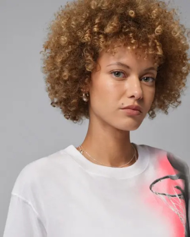 Футболка жіноча Nike JORDAN SPORT HERITAGE DRI-FIT GRAPHIC біла IO8722-100