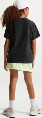 Футболка підліткова Nike SPORTSWEAR чорна II0624-010