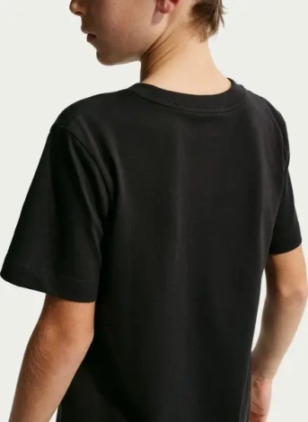 Футболка підліткова Nike SPORTSWEAR чорна II0409-010