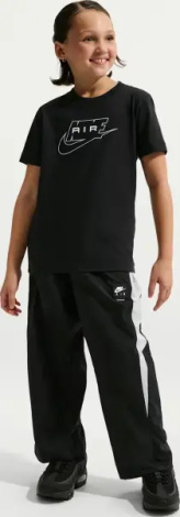 Футболка підліткова Nike SPORTSWEAR чорна II0287-010