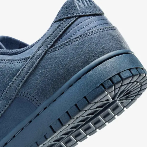 Кроссовки Nike DUNK LOW RETRO SE темно-синие IB6651-400