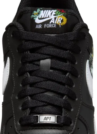 Кроссовки женские Nike AIR FORCE 1 '07 PREMIUM 'FLOWERS' черно-белые IB6644-001