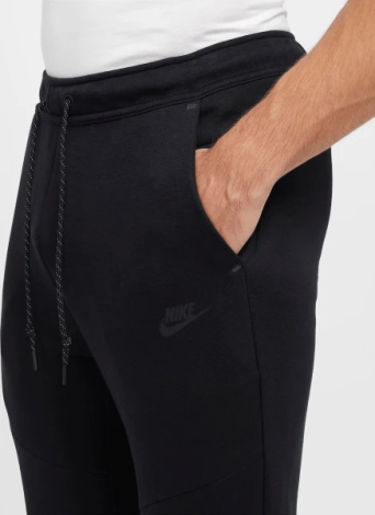 Спортивные штаны Nike TECH FLEECE JOGGERS черные HV0959-010