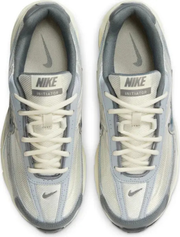 Кросівки бігові Nike INITIATOR бежево-сірі HQ1179-001