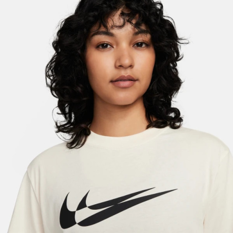 Футболка женская Nike W TEE BF GLS бежевая FZ4634-113